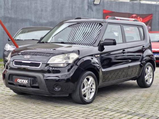 KIA SOUL 1.6 U.113 16V FLEX 4P MANUAL KIA SOUL 1.6 U.113 16V FLEX 4P MANUAL